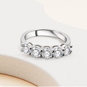 5 Stone 1.5ct Mojssanite Wedding Band Ring sterling silver